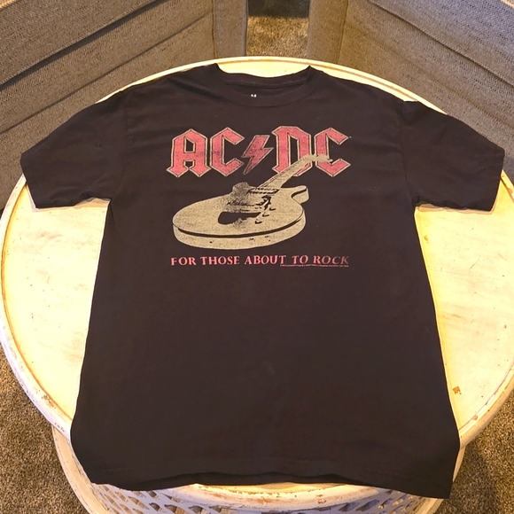 Junk Food Clothing Tops - Women's AC/DC small T-shirt
